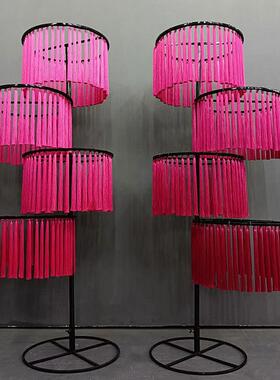 创意新摆款礼路引新中KHL婚礼仿古铁艺玫式红色流苏路引件婚婚庆