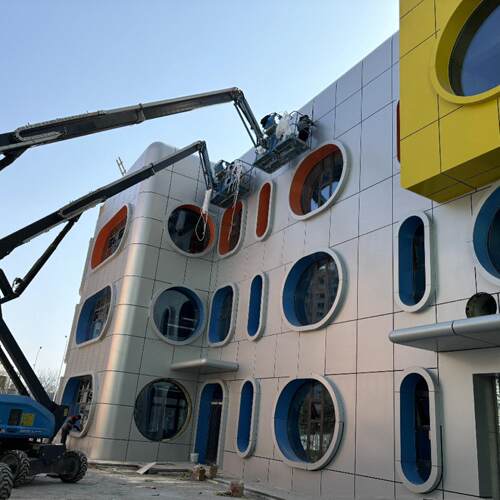 铝单板幕墙门头外墙内墙银色氟碳漆廊架雨棚悬吊式天花板冲孔镂空