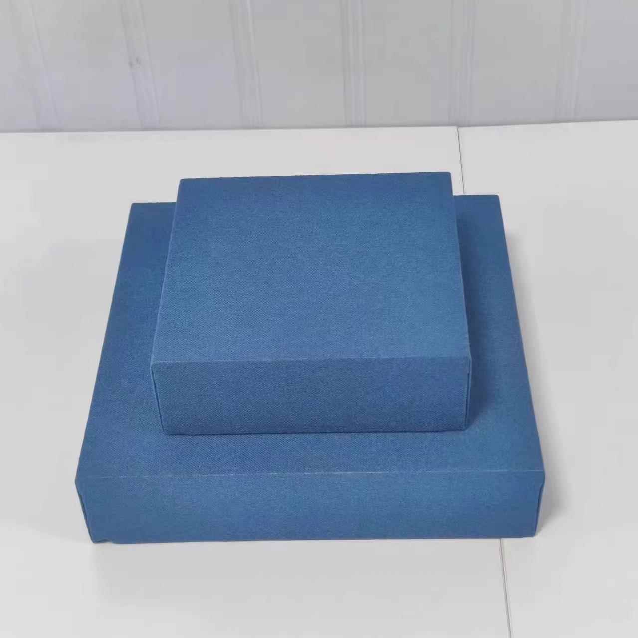 博物馆展示台亚麻布包裹实木展台定制底座摆台商业展会展示柜托盘