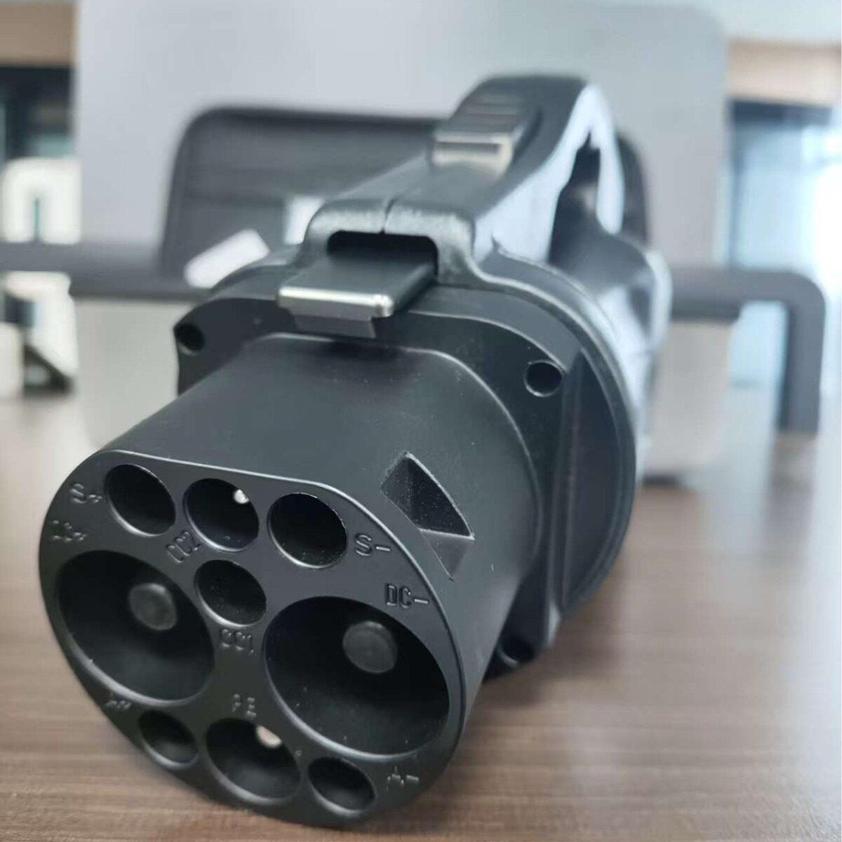 ST-E063 CCS2转GBT国标直流充电桩取电转换器快速充电转接头插头