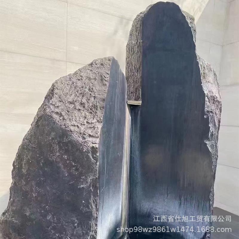 黑山石龙门镜面对石庭院别墅园林黑色景观石原石劈开造景异形加工