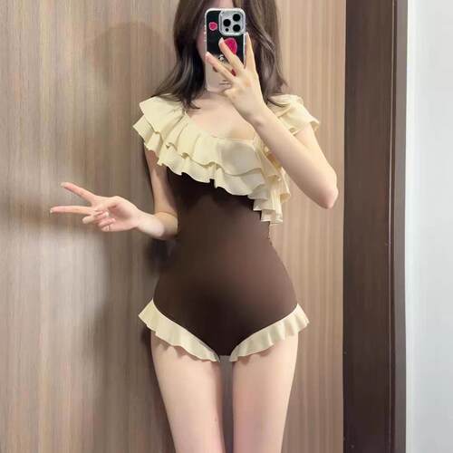 0729d水上乐园泳衣连体女感绝美荷叶边微胖遮肉女孩泡温泉游泳装