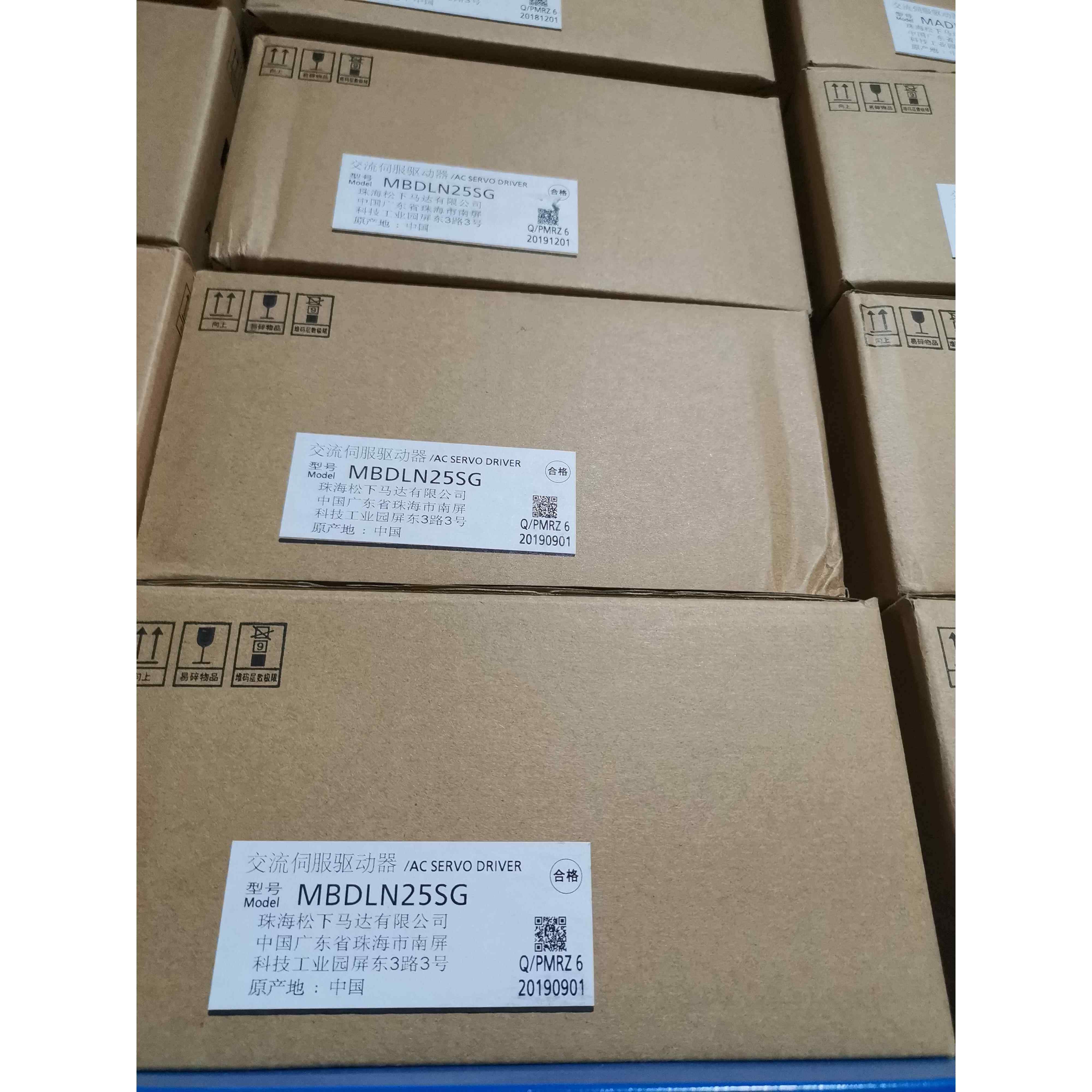 全新原装正品MBDLN25SGA6 400W伺服驱动器伺服包质保包邮现货议价