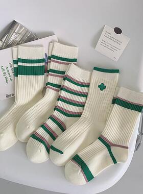 New simple fashion green and white with striped mid-tube soc