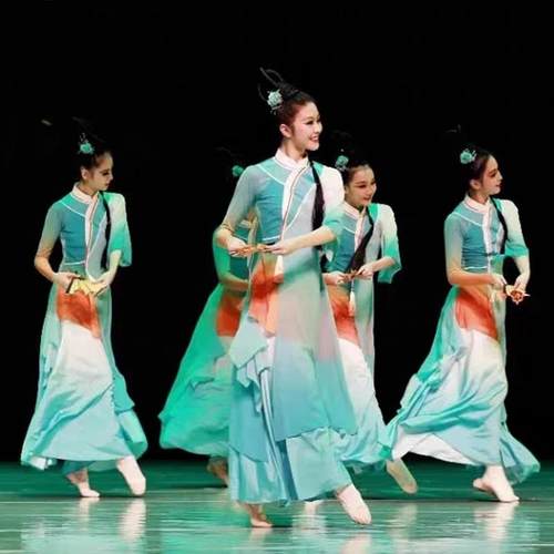 正品醉春风古典舞服女扇子演出服中国舞儿蹈表演风飘逸中童国秧歌