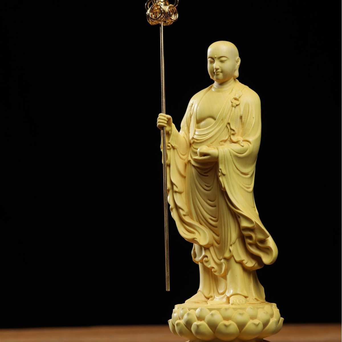 厂家直供黄杨木雕刻地藏王菩萨立像摆件家居客厅办公室摆饰工艺品