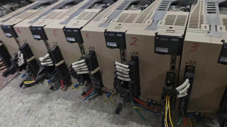 1月4日北京【京械8585】单位淘汰报废处置安川驱动器6台网络拍卖公告