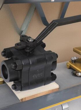 锻钢球阀Q11F-900LB/1500LB三片式A105锁闭阀高压