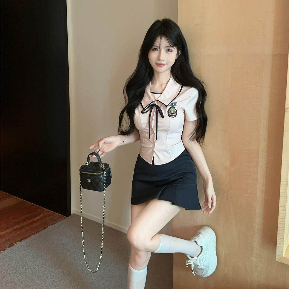 夏季新款韩系学院风短袖衬衫女短款减龄制服衬衣修身可爱上衣潮