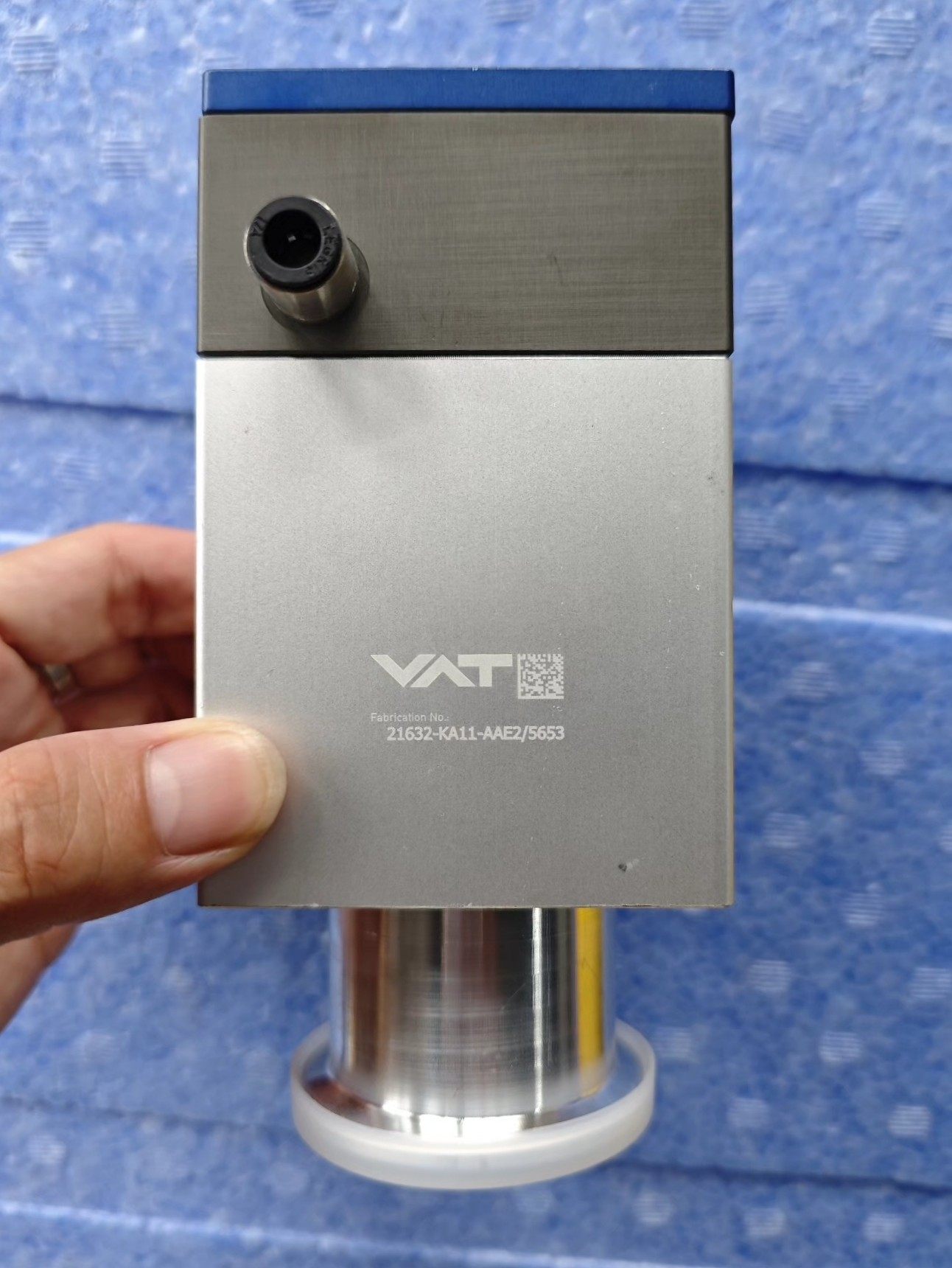 VAT真空角阀 21632-KA11-AAE2，拆机件，成色