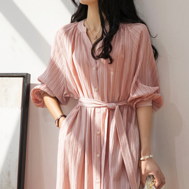 高级感粉色条纹天丝长裙，连衣裙夏女法式复古宽松系带衬衫惊艳长裙