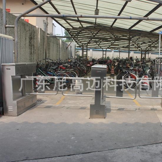 自行车通道门禁闸门-刷卡180度摆动自动路闸-非机动车停车出入闸