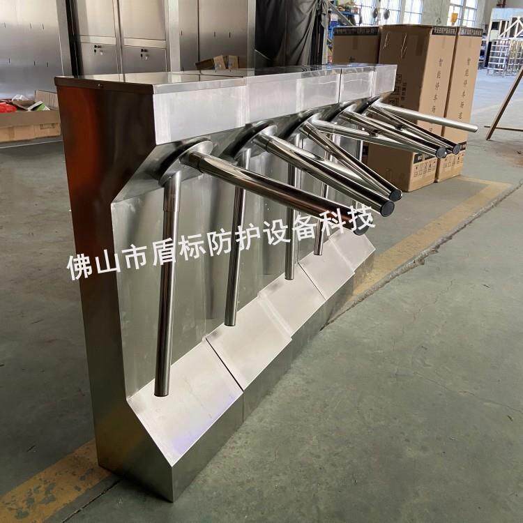 超市入口单向门 商场进出口禁行门 不锈钢入口三杆挡门闸 导向门