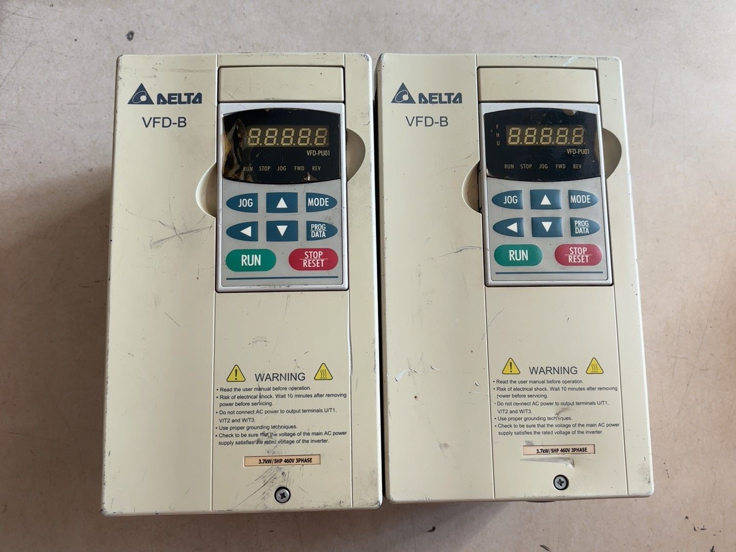 台达变频器，VFD037B43A，成色如图，实物拍摄，现货包