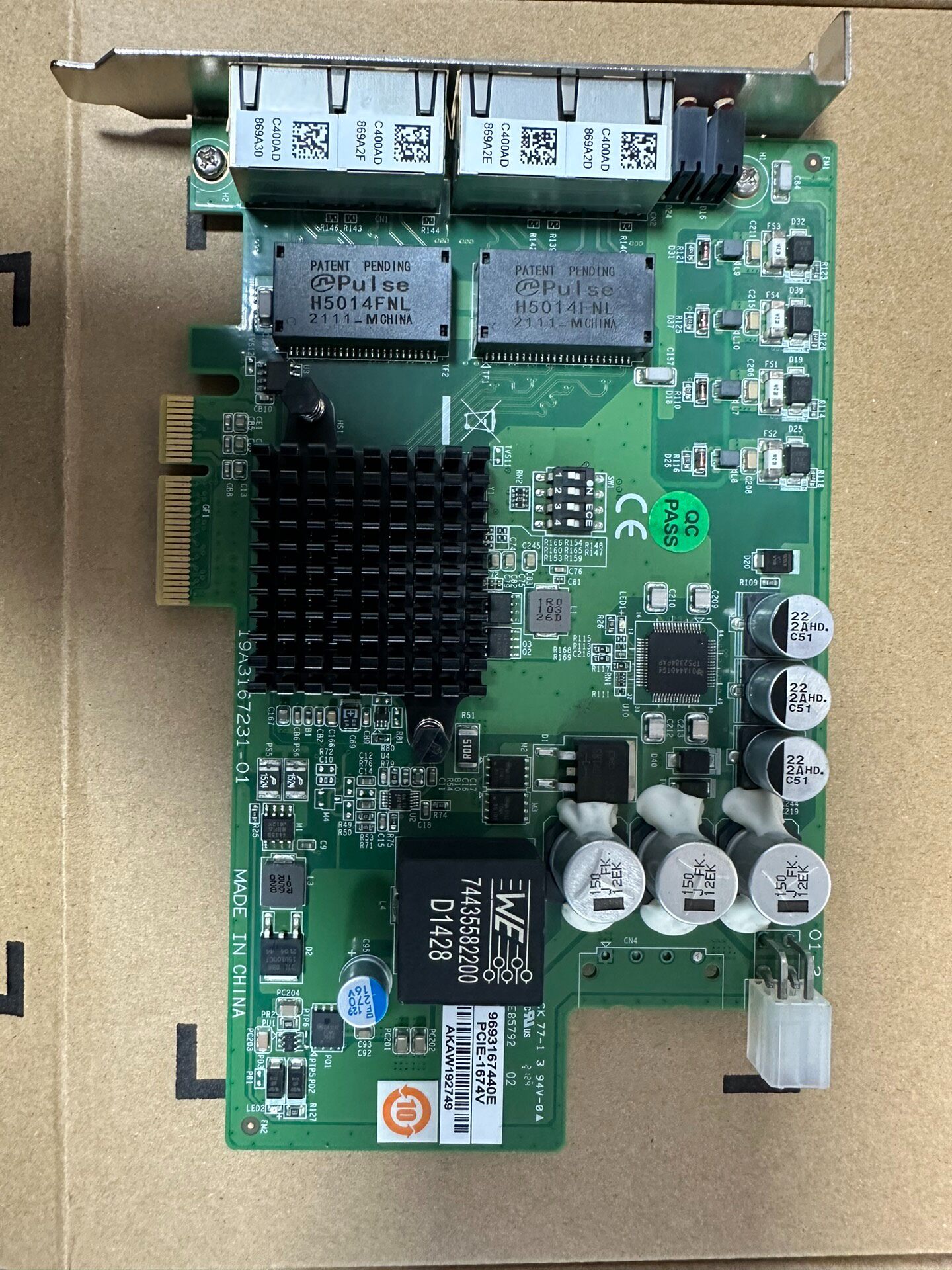 充新研华PCIE-1674V 4口POE网卡  成色充新 包