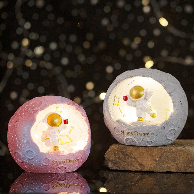 宇航员星球孩夜灯太空人星星灯男女孩生日礼树物1381办公桌面脂摆