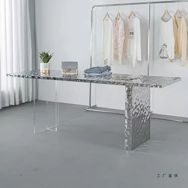 新款服装店中岛展示台不锈钢水波纹流水台中间摆放陈列道具饰品桌