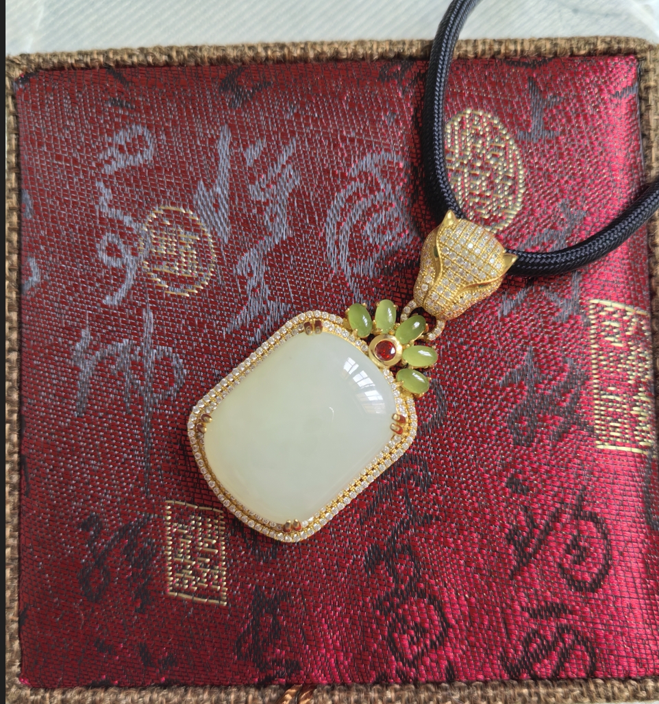 Y7 豹子头款和田玉“平安无事牌”挂件龙灯珠宝17.82g 附鉴定证书