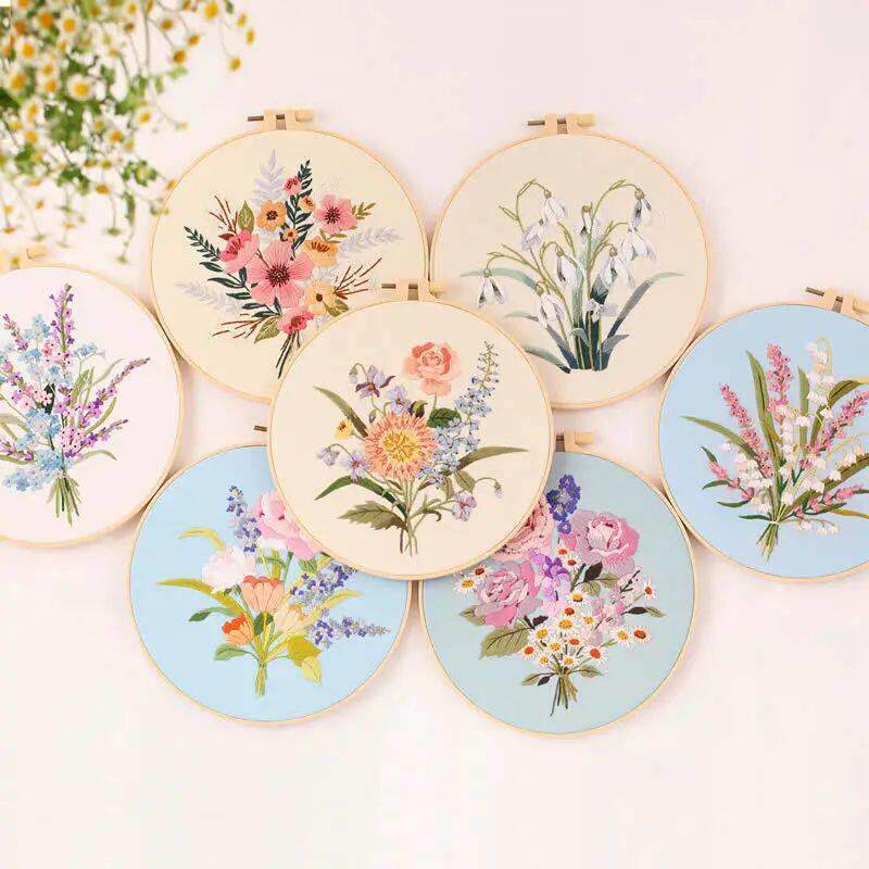 Flower Embroidery Starter Kit DIY Cross Stitch Set for Begin - 实物图