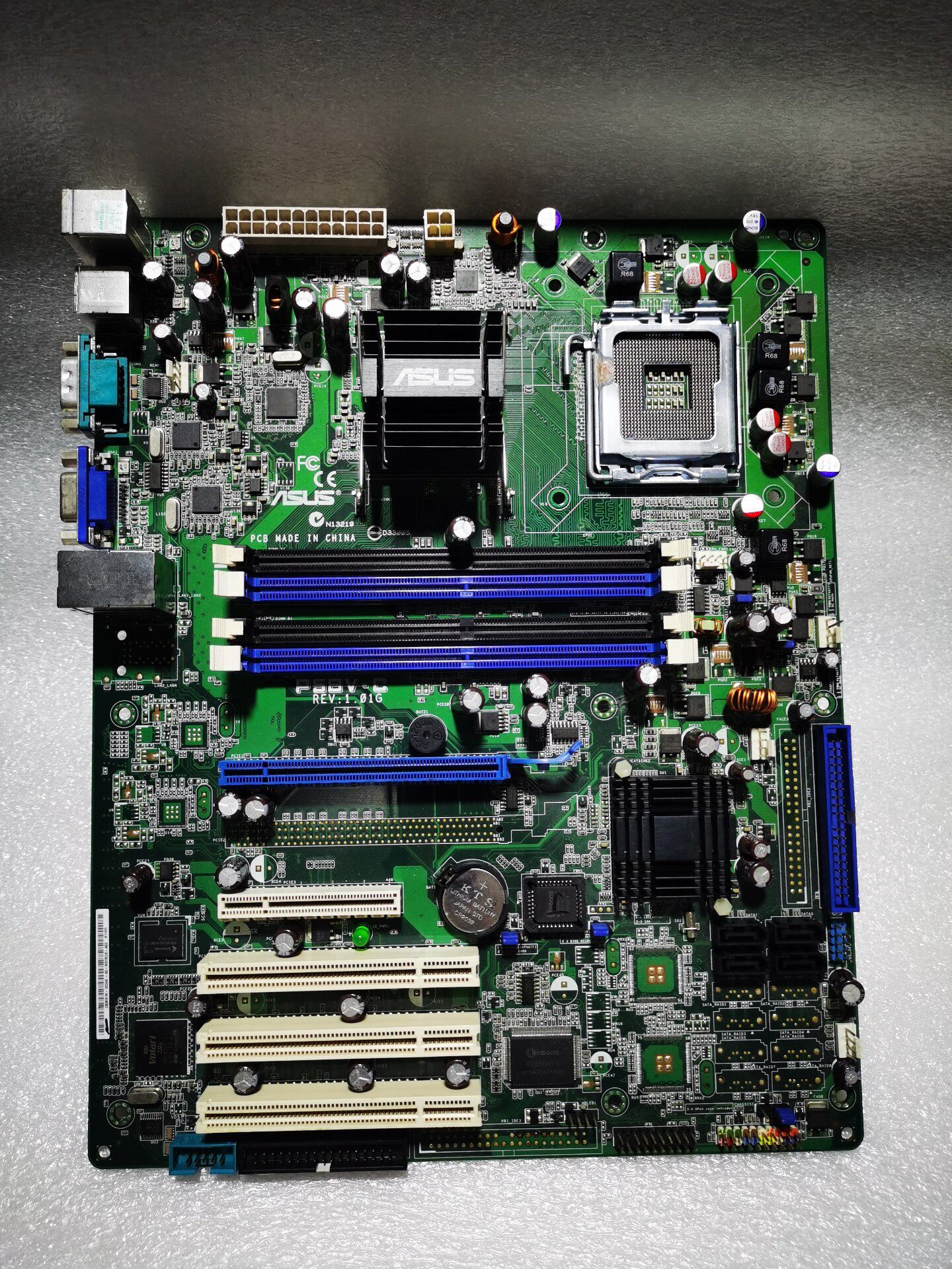 华硕P58V-C主板原装拆机 使用正常，自提或顺丰到付。