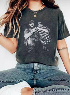 Women's Vintage Heart Print Round Neck Fitted Tee