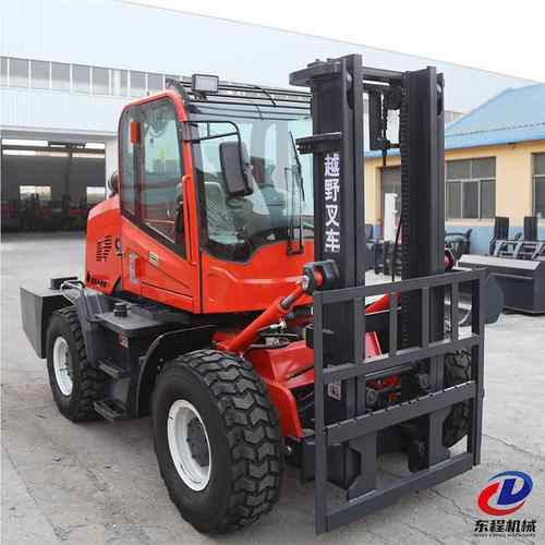 东越野叉车多四程驱3吨4吨5吨功能一体式柴油内燃搬升降起重运车
