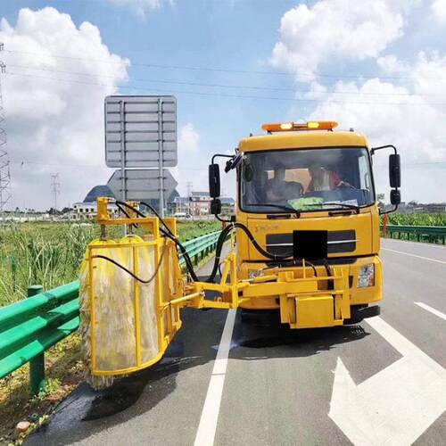 速波形护栏清洗车 液压全自动护栏清洗机 护栏围栏冲洗机