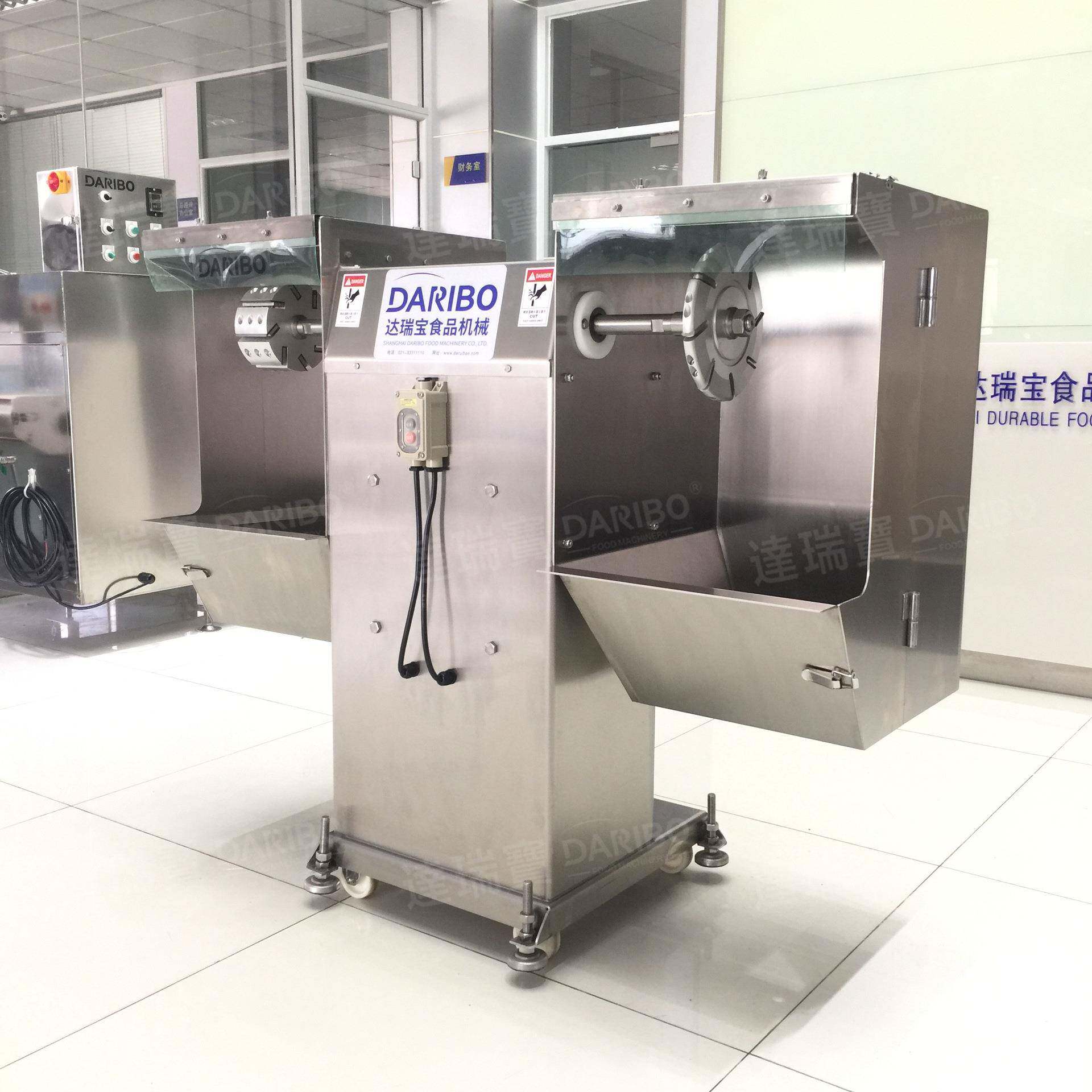 W 冻鱼磨皮磨骨机 冰冻吞拿鱼亚冬鱼研磨去皮去骨机 渔业加工设备