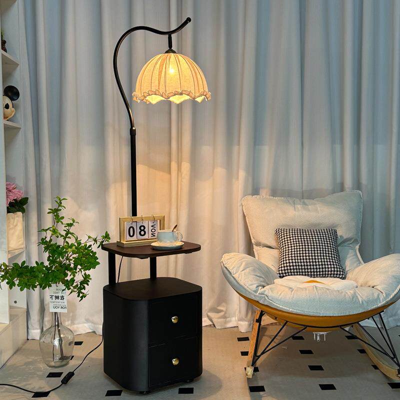 法式床头柜落地灯实木置物架一体立式台灯中古风卧室氛围茶几灯具