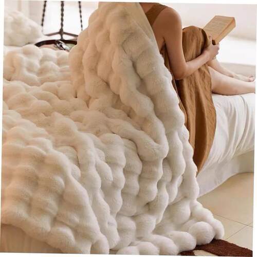 Luxury Faux Fur Blanket Warmth Super Comfortable Blankets