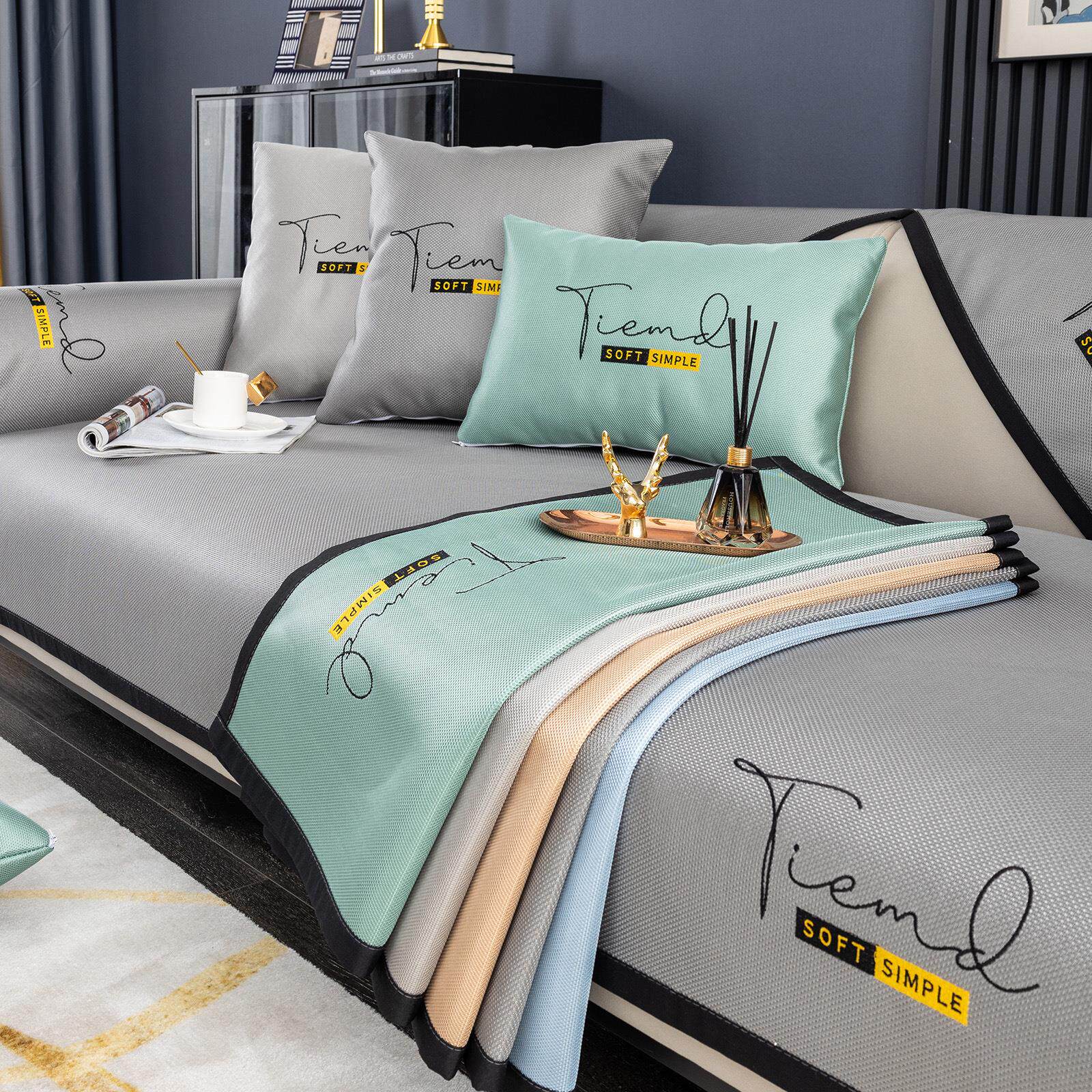 夏季新款冰丝沙发垫绣花凉席垫 简约清凉沙发巾可机洗冰丝沙发席