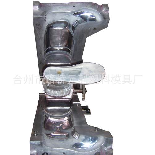 新款毛毡底防滑雨靴模具源头工厂 钓鱼靴模具开发 涉水裤专用模具