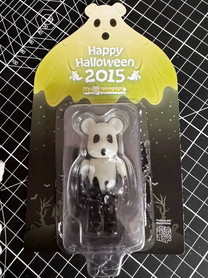 Medicom BE@RBRICK 2015 Halloween 100% Bearbrick Ghost Limited Edition