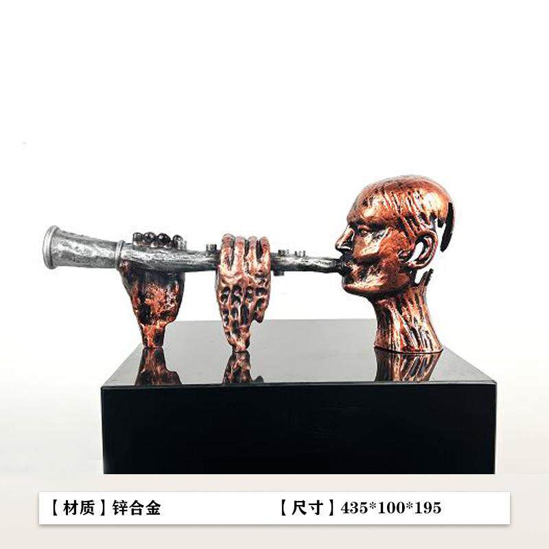 现代新中式金属抽象动物犀利创意摆件手拿相框雕塑工艺品桌面装饰