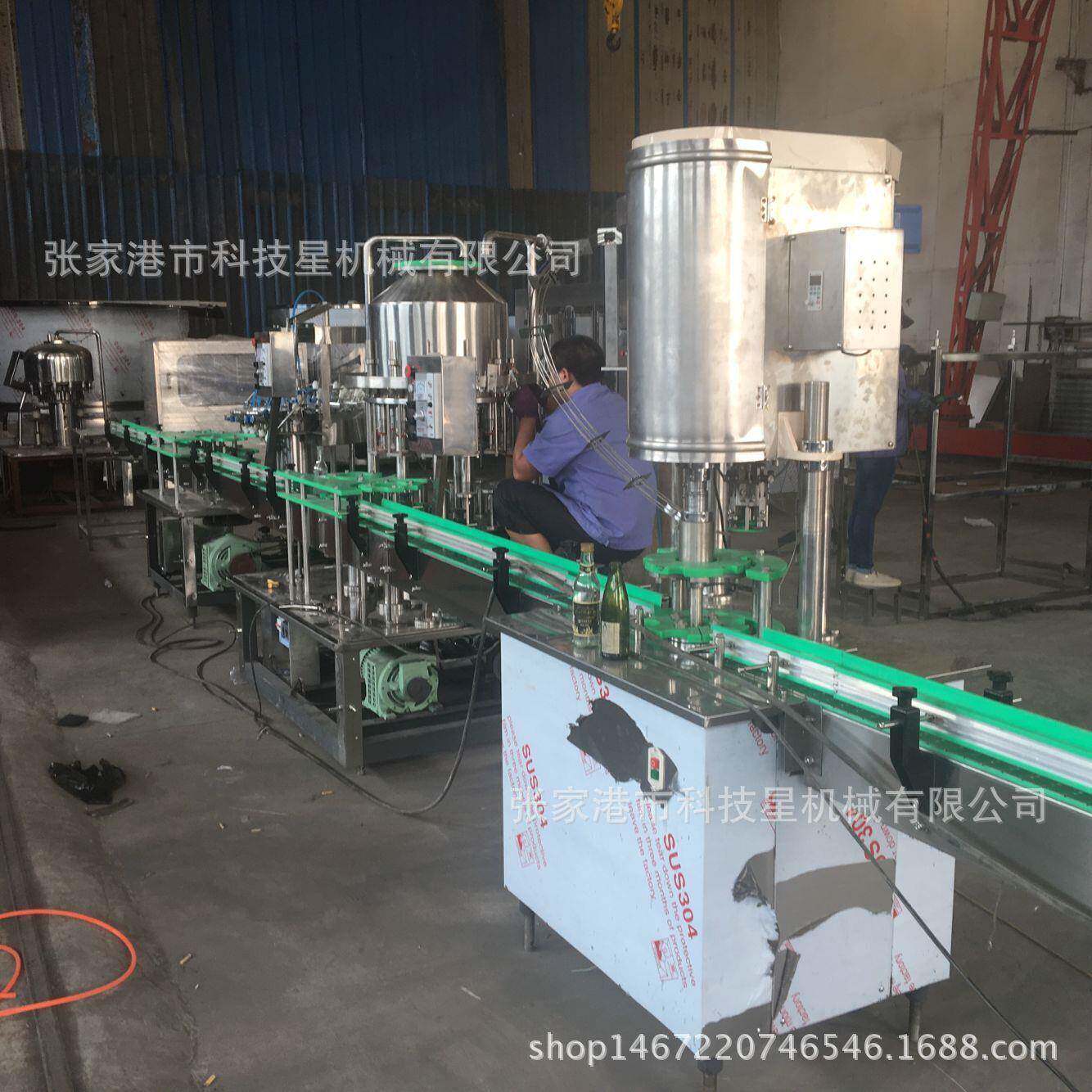 玻璃瓶铝盖旋盖机白酒旋盖机张家港旋盖机全自动封口机