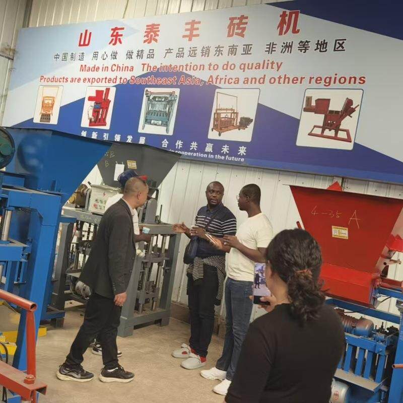 全自动路面河沙免烧砖机全自动液压垫块粘土砖机水泥液压制砖机