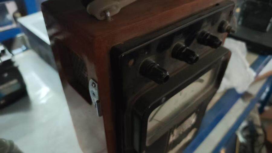 4月21日北京【京械5734】仪器一台（不含后面物品，以实物为准）网络拍卖公告