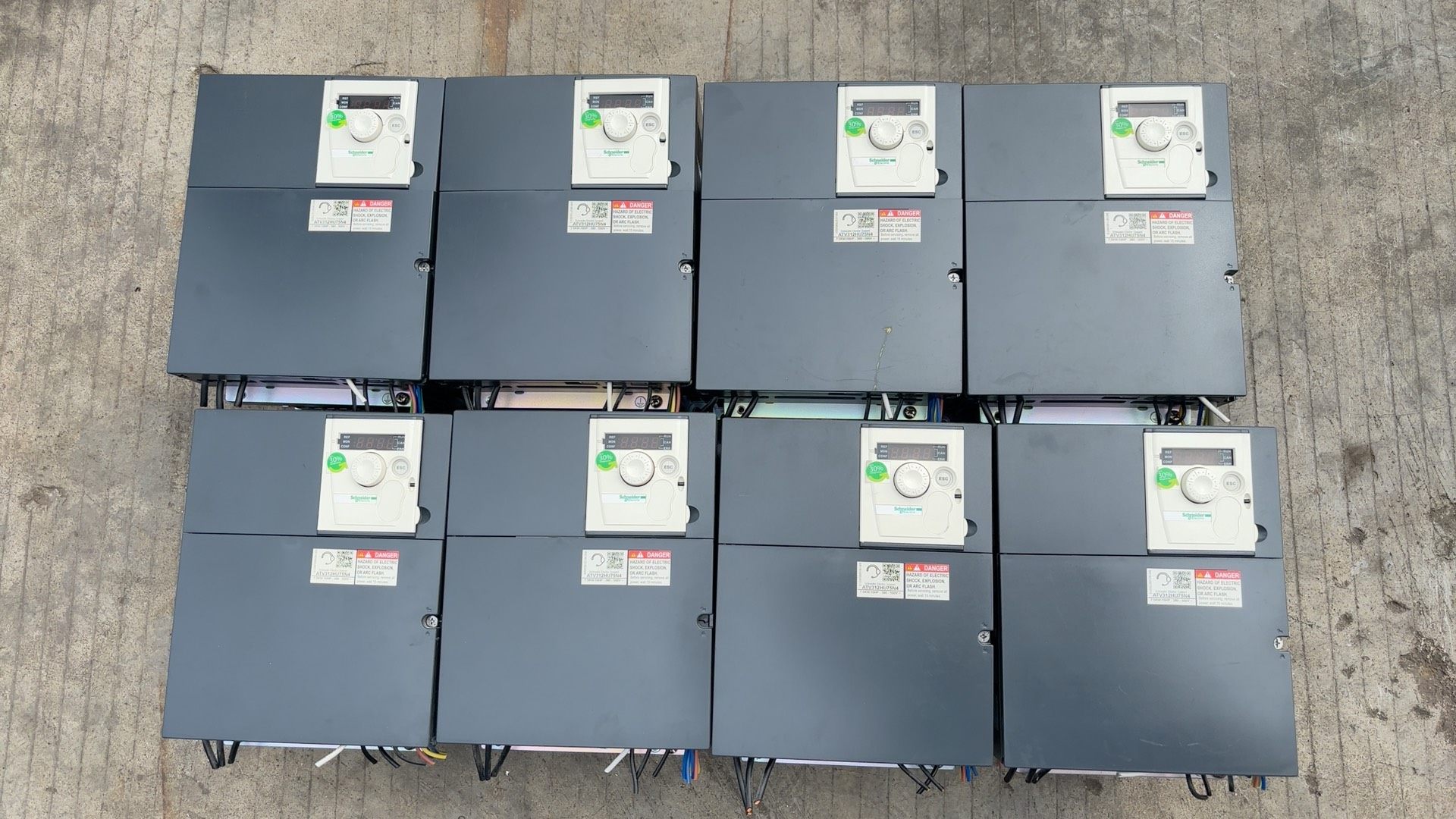 施耐德变频器AVT312HU75N4 7.5KW 380V现