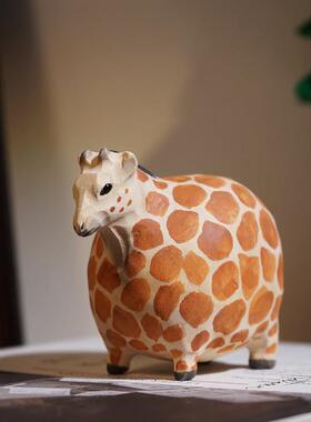 圆滚滚的长颈鹿手工木雕小摆件可爱卡通趣味创意书柜桌面装饰品