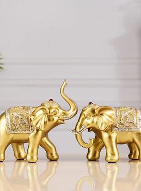 欧式招财情侣对象摆件创意客厅电视柜酒柜装饰品乔迁送礼婚庆礼物