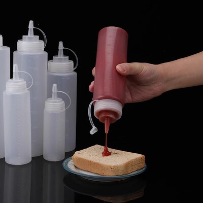 Squeeze bottle for tomato salad dressing, plastic pointed no