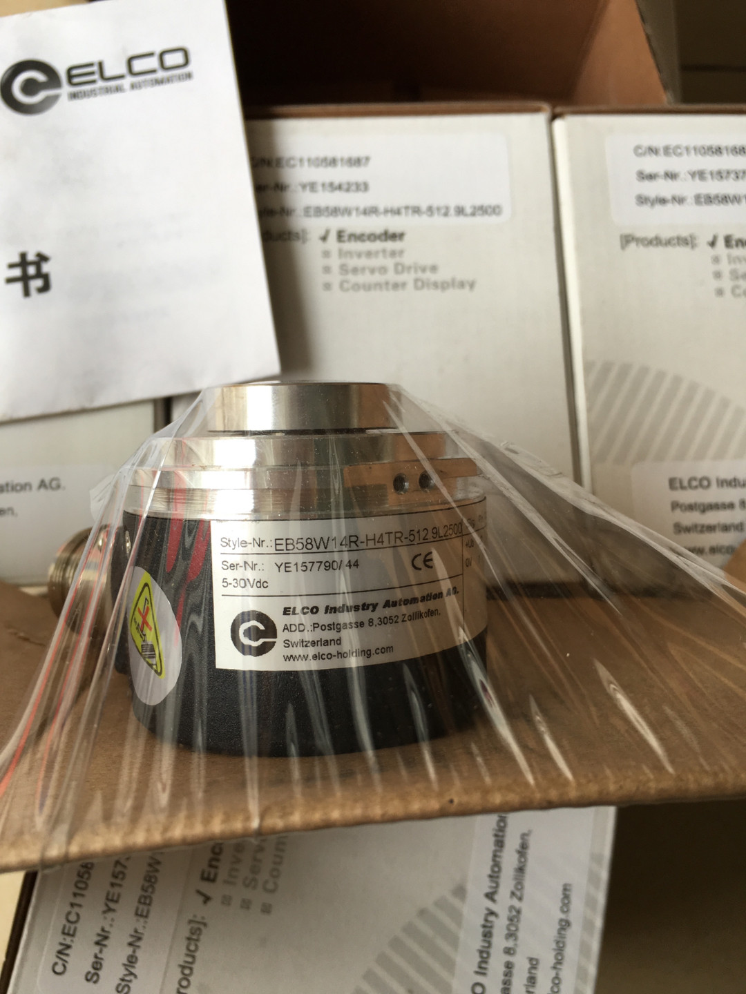 宜科 编码器 EB58W14R-512.9L2500 全新原