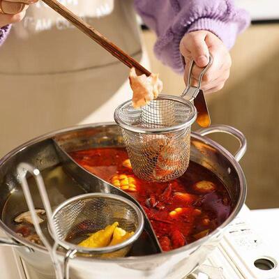 Hot Pot Strainer Fine Mesh Home Use with Hook, Powder Sieve