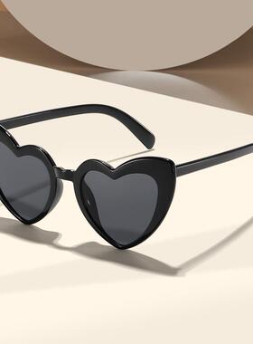 2024新款跨境欧美风爱心女士墨镜女时尚潮流大脸显瘦桃心太阳眼镜