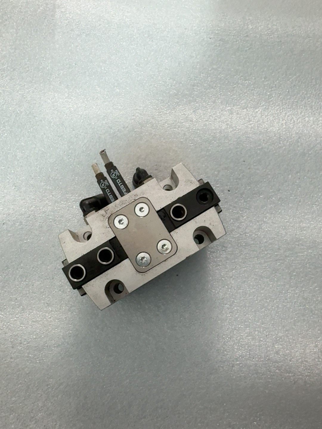 FESTO费斯托平行爪，型号HGPT-25-A-B-F，货号