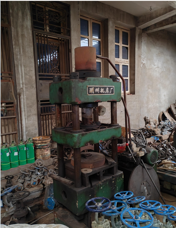 1月27日温州某公司的机器设备一批网络拍卖公告