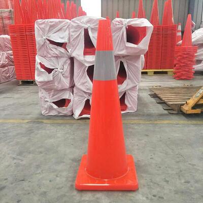 浪岩PVC锥路障隔离墩请勿泊车红色雪糕筒禁止停车桩警示柱反光锥