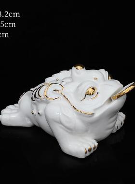 正品瓷陶金蟾摆件三脚足吐钱招财蟾蜍红色客厅玄室关办公装饰桌面