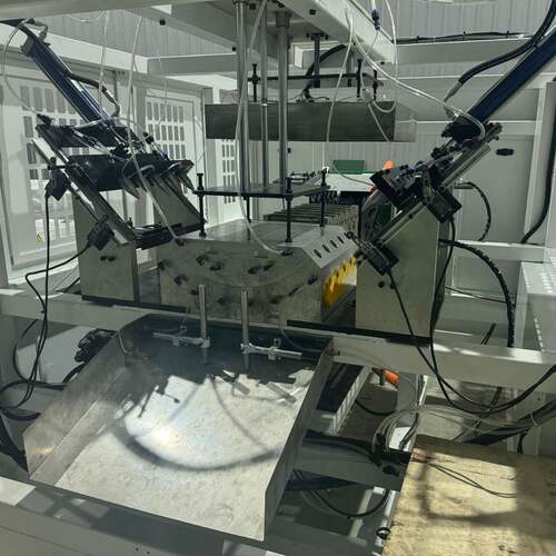 欢迎咨询工厂直供任意管径pvc全自动弯管机PEPPR塑料弯管扩口机