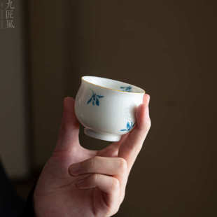 九匠风纯手绘品茗杯复古轻奢蝴蝶兰花主人杯家用陶瓷功夫茶具茶杯